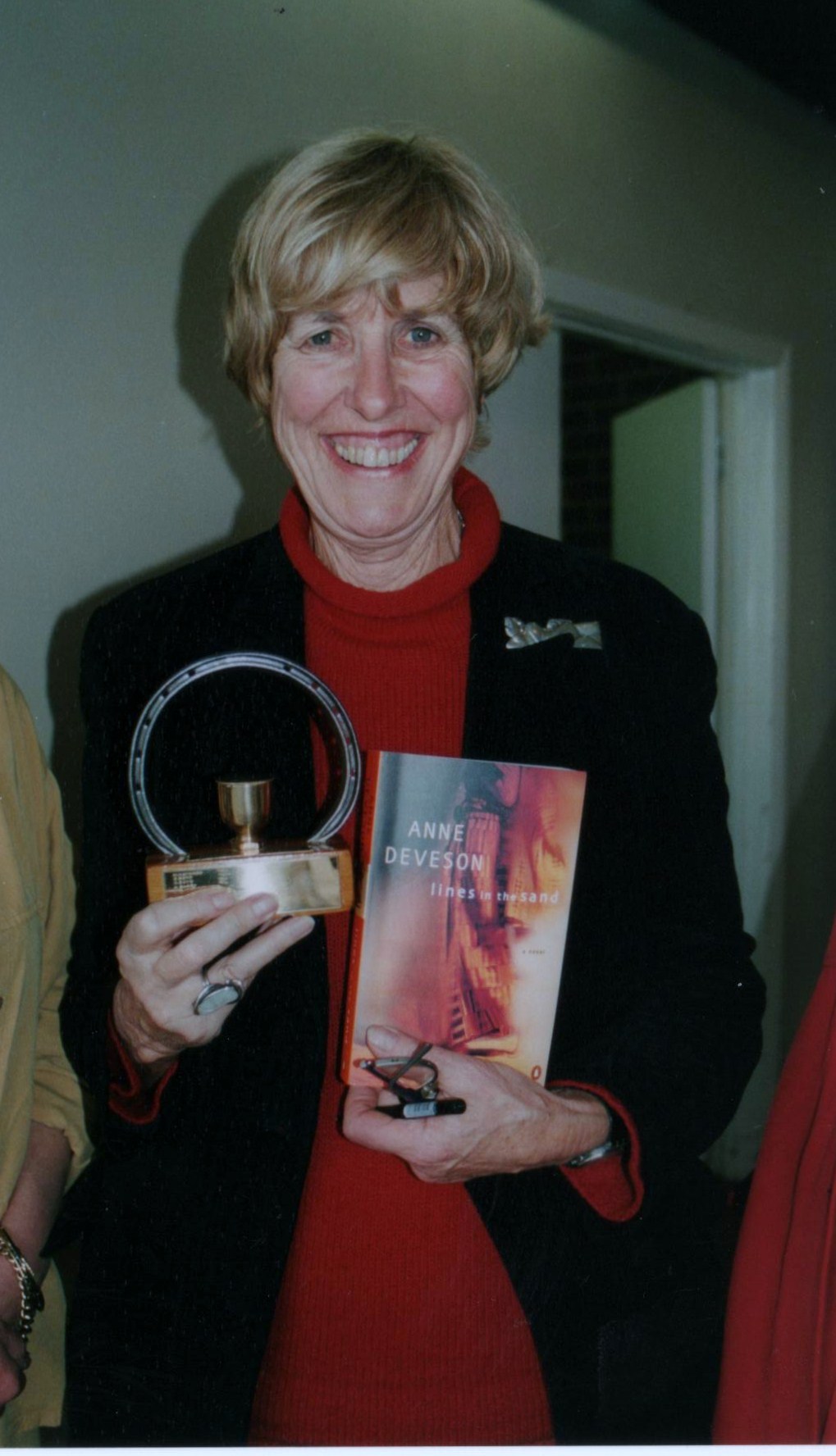 Anne Deveson AO Author