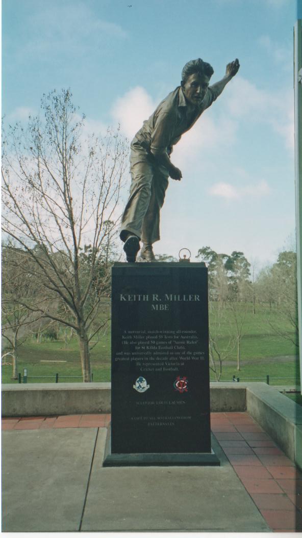Keith Miller statue MCG